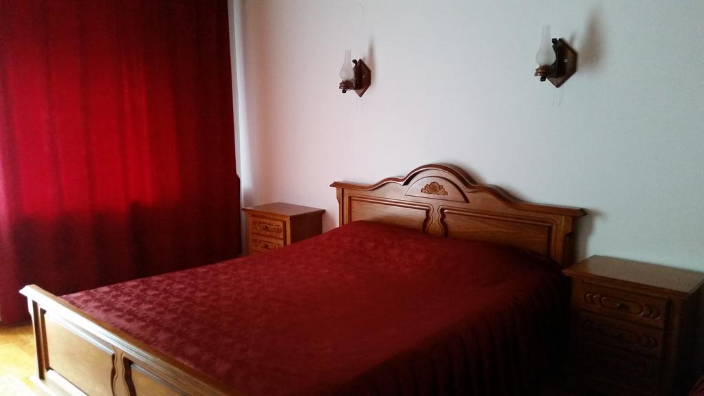 Pension Curmatura Stezii Rasinari Exterior photo